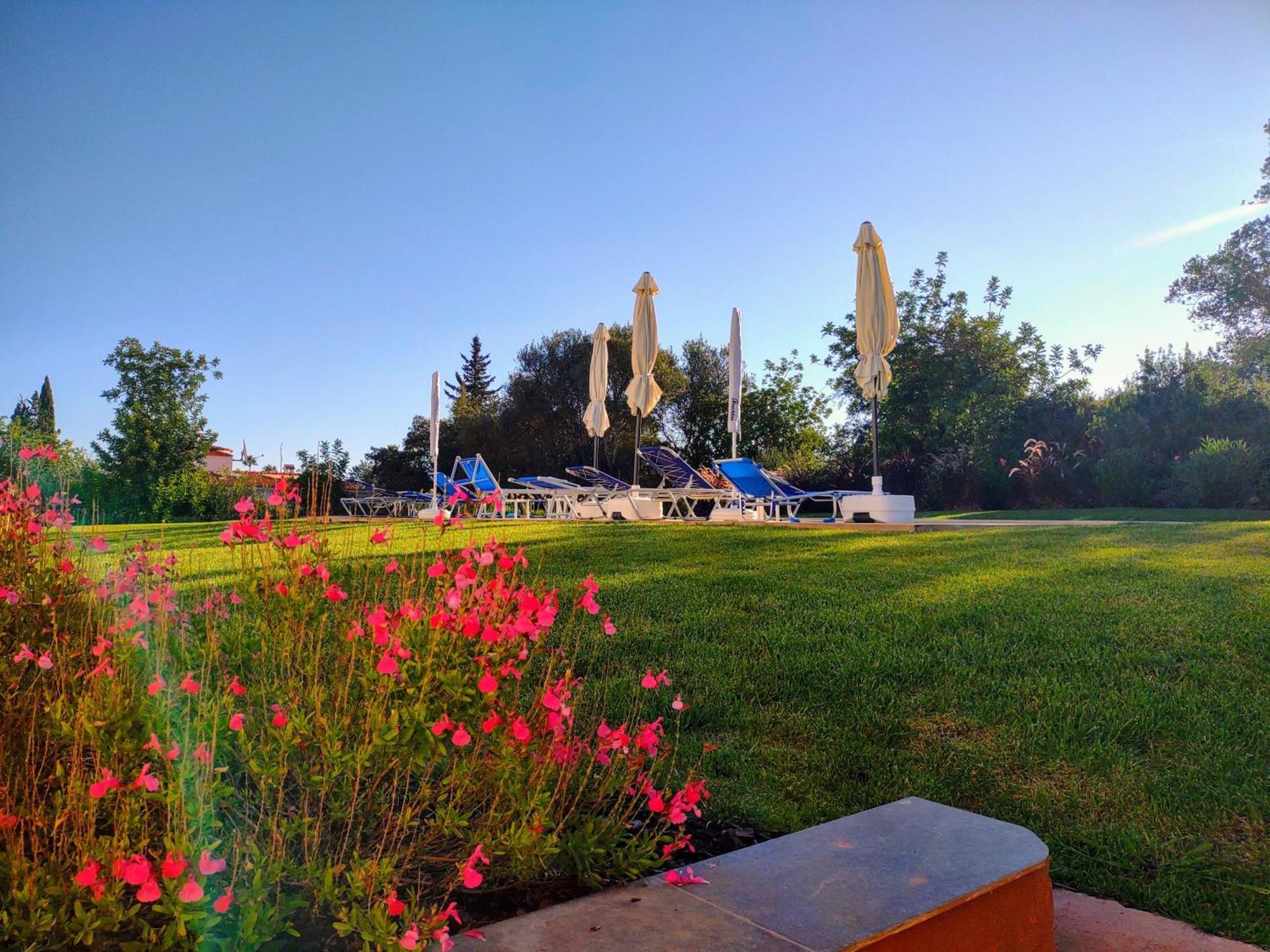 Suites Sunny Hill Moncarapacho Buitenkant foto